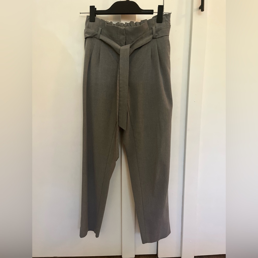 LOFT trousers. Ankle length. XS with belt.
